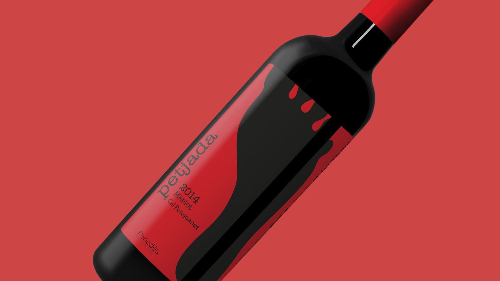 Imatge amb una ampolla de vi i la seva etiqueta